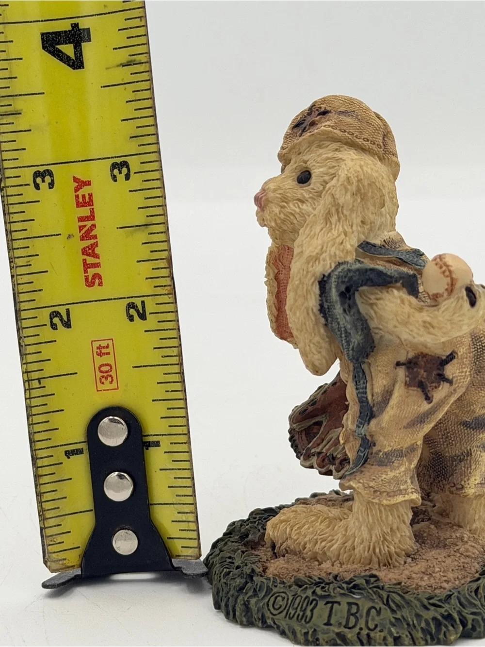Boyds Bears & Friends Lefty On the Mound #2253 Baseball Bunny Figurine 1994